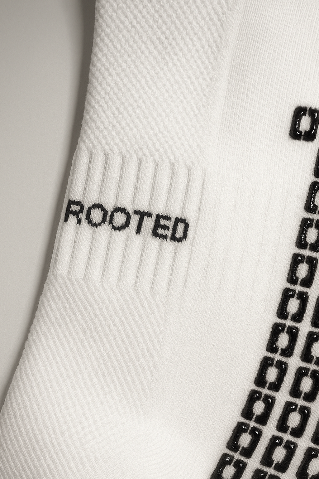 THE ROOTED GRIP SOCKS